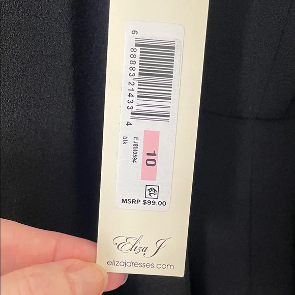 Eliza J Elegant Black Bell Sleeve Dress - Picture 5 of 10